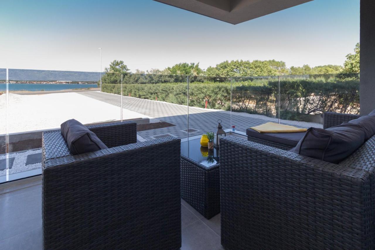 Luxury Beachfront Villa Crystal Aenona - By Ta Leut Agency Nin Extérieur photo